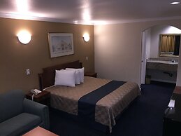 Walnut Inn & Suites West Covina