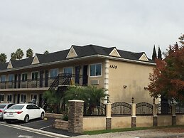 Walnut Inn & Suites West Covina