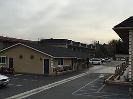 Walnut Inn & Suites West Covina