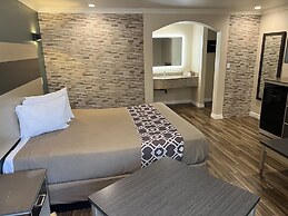 Walnut Inn & Suites West Covina