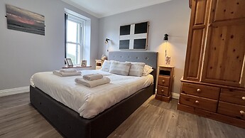 Beachcombers Apartments