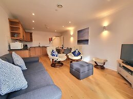 Beachcombers Apartments