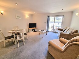 Beachcombers Apartments