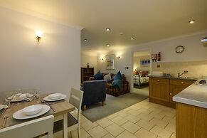 Beachcombers Apartments