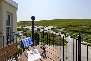 Beachcombers Apartments