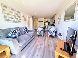 Beachcombers Apartments