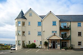 Beachcombers Apartments