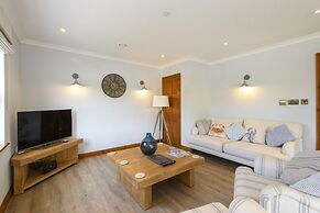 Beachcombers Apartments
