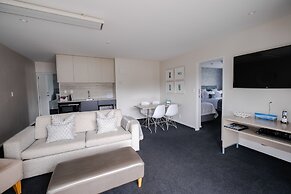 Radfords on the Lake