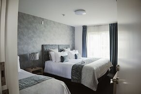 Radfords on the Lake