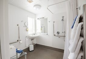 Radfords on the Lake