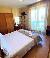 Hotel Audi Frontemare