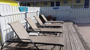 Amelia's Landing Hotel