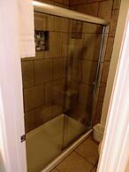 Amelia's Landing Hotel