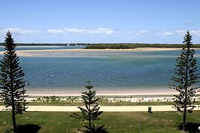 Royal Pacific Resort