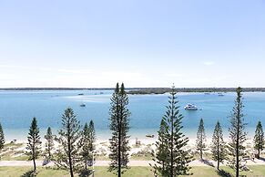 Royal Pacific Resort