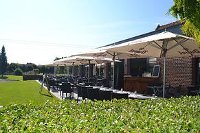 Le Domaine des Cigognes