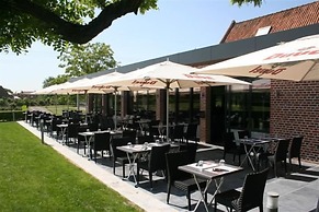 Le Domaine des Cigognes