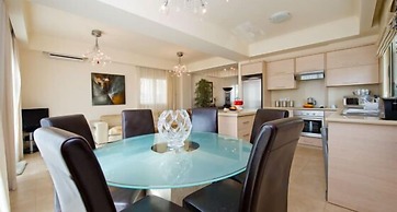 Amadora Luxury Villas