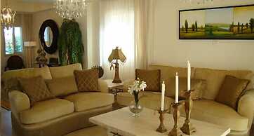 Amadora Luxury Villas