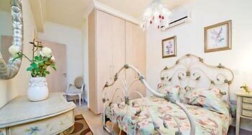 Amadora Luxury Villas