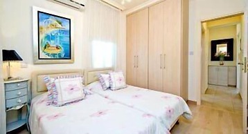 Amadora Luxury Villas