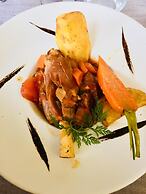 La Chartreuse Logis Hotel Restaurant