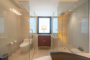 Summit Windmill Golf Suite Hotel @Suvarnabhumi