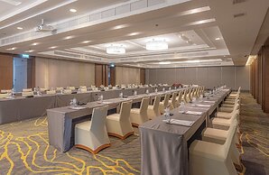 Summit Windmill Golf Suite Hotel @Suvarnabhumi