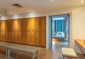 Summit Windmill Golf Suite Hotel @Suvarnabhumi