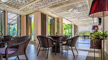 Summit Windmill Golf Suite Hotel @Suvarnabhumi