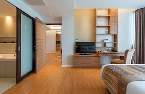 Summit Windmill Golf Suite Hotel @Suvarnabhumi