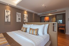 Summit Windmill Golf Suite Hotel @Suvarnabhumi