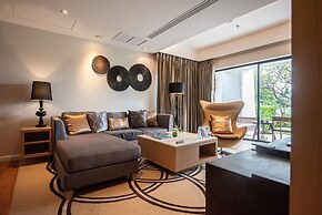 Summit Windmill Golf Suite Hotel @Suvarnabhumi