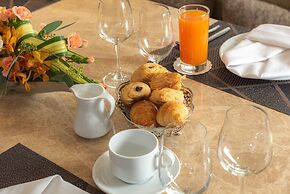 Summit Windmill Golf Suite Hotel @Suvarnabhumi