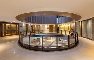 Summit Windmill Golf Suite Hotel @Suvarnabhumi