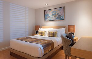 Summit Windmill Golf Suite Hotel @Suvarnabhumi