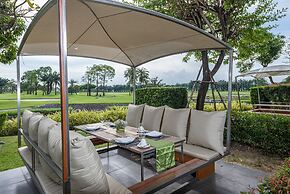 Summit Windmill Golf Suite Hotel @Suvarnabhumi