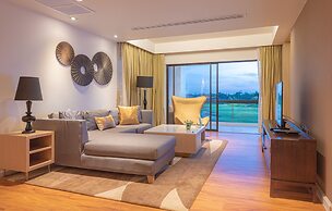 Summit Windmill Golf Suite Hotel @Suvarnabhumi