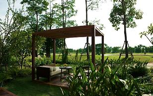 Summit Windmill Golf Suite Hotel @Suvarnabhumi