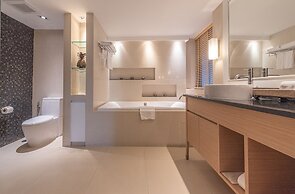 Summit Windmill Golf Suite Hotel @Suvarnabhumi