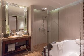 Summit Windmill Golf Suite Hotel @Suvarnabhumi