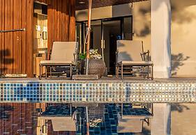 Summit Windmill Golf Suite Hotel @Suvarnabhumi