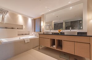 Summit Windmill Golf Suite Hotel @Suvarnabhumi