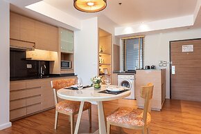 Summit Windmill Golf Suite Hotel @Suvarnabhumi