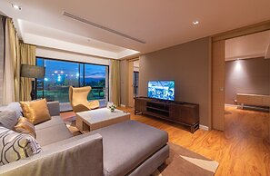 Summit Windmill Golf Suite Hotel @Suvarnabhumi