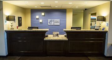 Holiday Inn Express Hotel & Suites Malone by IHG