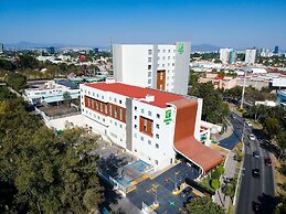 Holiday Inn Guadalajara Patria Universidad by IHG