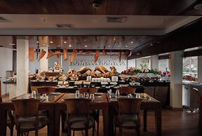 Gokulam Grand Turtle On The Beach