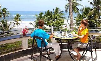 Gokulam Grand Turtle On The Beach